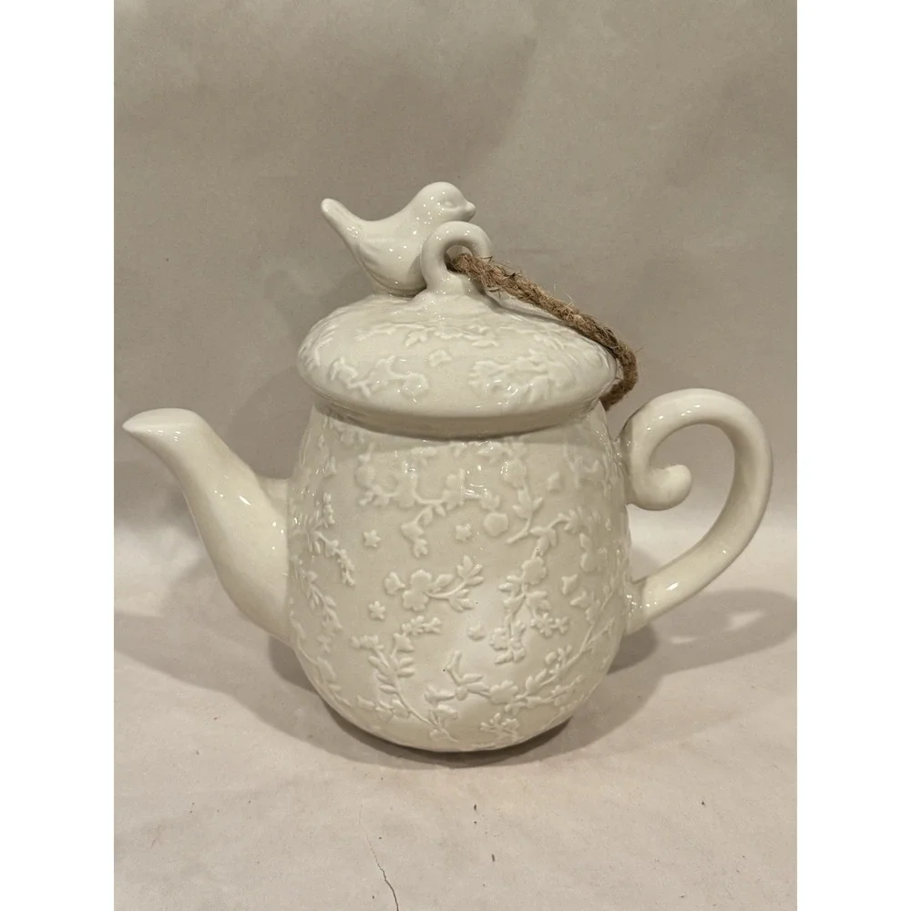 Vintage Hanging Ceramic Pottery‎ Tea Pot Birdhouse White Cream Color 7.5